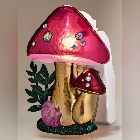 Mushroom and Snail Nightlight Bath & Body Works Wallflower - Picture 2 of 4